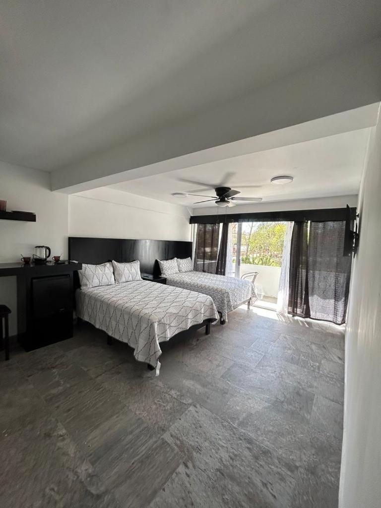 Hotel And Suites Cananea 外观 照片